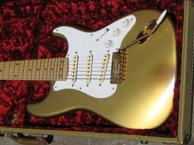 Strats/MAG002_2.JPG